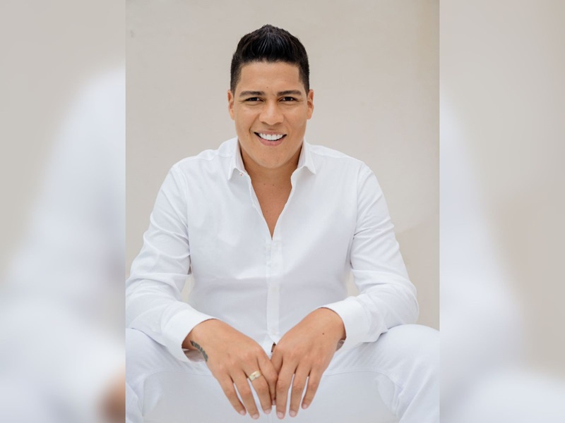 Rafa Pérez galardonado pon ventas millonarias