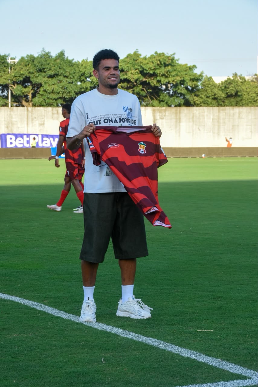 Luis Díaz, el invitado de honor  al partido entre  Barranquilla FC y Junior